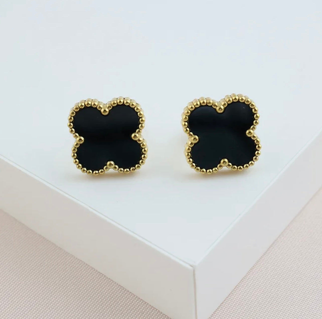 Boucles d'oreilles style Trèfle (Acier inoxydable)
