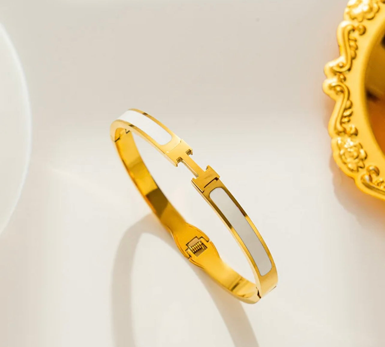 Bracelets Jonc Tendance (Acier inoxydable)