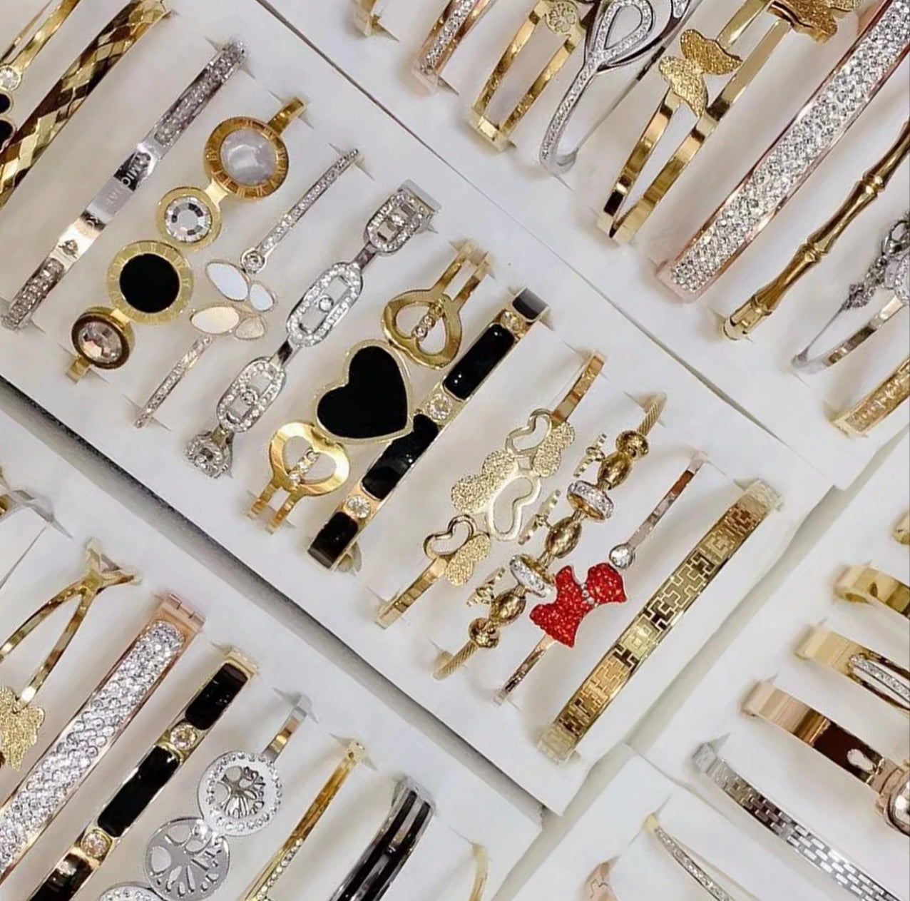 Bracelets Jonc Tendance (Acier inoxydable)